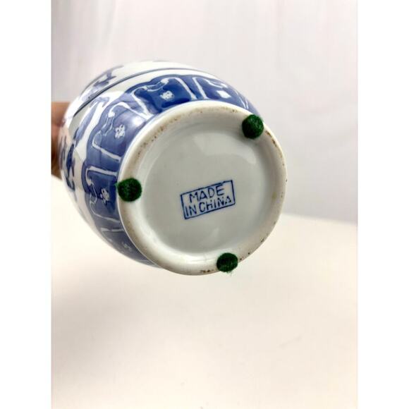 Blue & White Chinese Porcelain Vase with Floral & Bird Design 11.75" - Picture 2 of 14